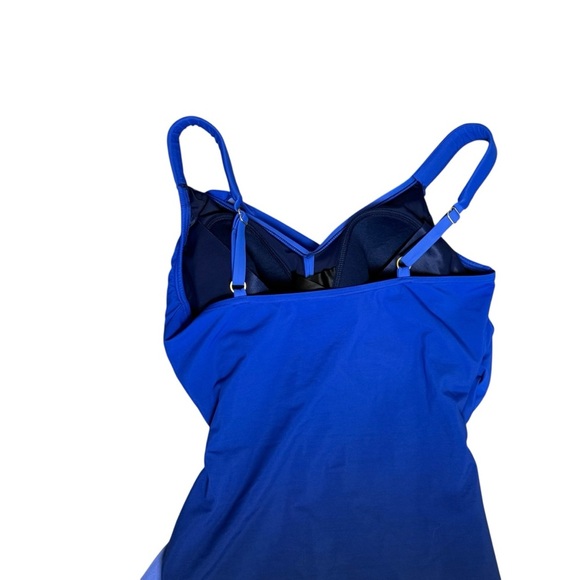Lands’ End SlenderSuit Tummy Control Skirted 1 Piece Swimsuit Blue Ombré 12D - Picture 9 of 13